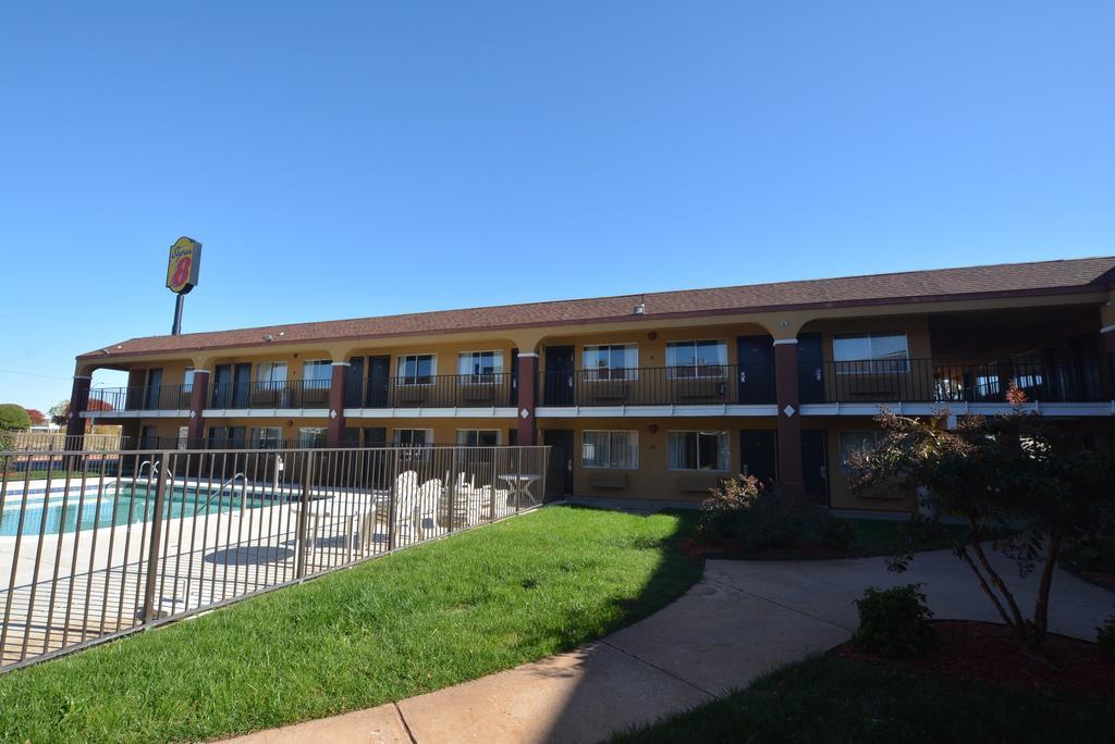 Super 8 By Wyndham Midwest City Ok Extérieur photo