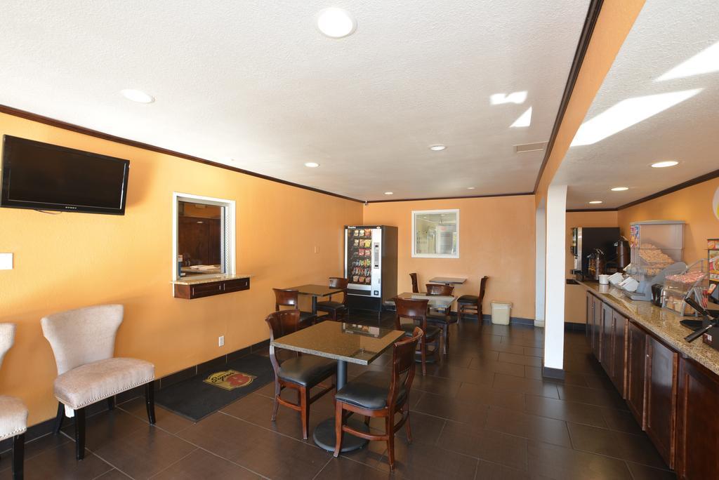 Super 8 By Wyndham Midwest City Ok Extérieur photo